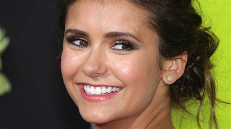 nina dobrev enfant|Nina Dobrev — Wikipédia